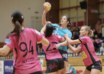 Mecz Korona Handball Kielce - UKS PCM Kościerzyna / Marzena Mąkosa / Radio Kielce