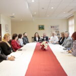 Podpisanie kontraktu dotyczącego wdrożenia pilotażu Krajowej Sieci Onkologicznej w województwie świętokrzyskim / Marzena Mąkosa / Radio Kielce