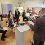 Spotkanie z mediami w Muzeum Historii Kielc. Przemawia dr Jan Główka - dyrektor muzeum / Marzena Mąkosa / Radio Kielce