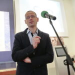 Spotkanie z mediami w Muzeum Historii Kielc. Na zdjęciu Konrad Otwinowski / Marzena Mąkosa / Radio Kielce