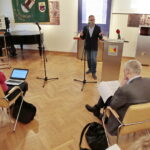 Spotkanie z mediami w Muzeum Historii Kielc. Na zdjęciu Konrad Otwinowski / Marzena Mąkosa / Radio Kielce