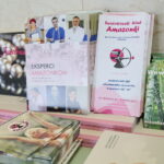 Badania profilaktyczne i konsultacje lekarskie w ŚCO. Stoisko Amazonek / Marzena Mąkosa / Radio Kielce