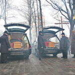 Uroczysty pogrzeb Jana Wosińskiego oraz Piotra Pecela - partyzantów AK oraz NSZ zamordowanych przez komunistów w Zgórsku koło Kielc / Marzena Mąkosa / Radio Kielce