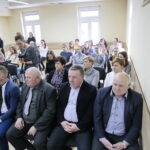 Podpisanie umowy na przebudowę stadionu przy Szkole Podstawowej im. Jana Pawła II w Bielinach / Marzena Mąkosa / Radio Kielce