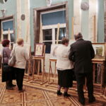 Wernisaż wystawy malarstwa Bolesława Jóźwika w Wojewódzkim Domu Kultury im. Józefa Piłsudskiego w Kielcach / Marzena Mąkosa / Radio Kielce