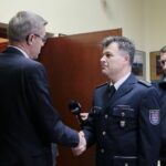 Spotkanie władz miasta i polskich funkcjonariuszy z oficjalną delegacją policji z partnerskiego miasta Gotha w Niemczech. Na zdjęciu Bogdan Wenta - prezydent Kielc i Günter Lierhammer - generał brygady i komendant Policji w Gotha / Marzena Mąkosa / Radio Kielce