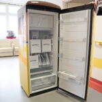 Lodówka dla pacjentów Pediatrycznego Oddziału Urazowo - Ortopedycznego szpitala na Czarnowie / Marzena Mąkosa / Radio Kielce