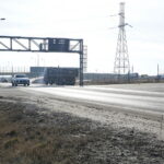 Miejsce gdzie ma powstać rondo. Skrzyżowanie ulic Maciejówki i drogi nr 74 / Marzena Mąkosa / Radio Kielce