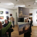 Wystawa "To Tu. Moje Świętokrzyskie". Prace Sławomira Mazura i Roberta Lubczyńskiego / Marzena Mąkosa / Radio Kielce