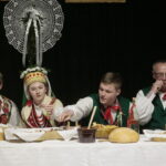 Widowisko obrzędowe „Wesele świętokrzyskie” w Centrum Edukacji i Kultury „Szklany Dom” / Marzena Mąkosa / Radio Kielce