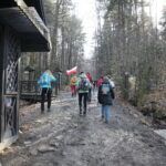 Zimowe wejście na Łysicę / Marzena Mąkosa / Radio Kielce