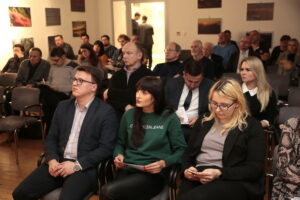 Sowieci jako "honorowi" obywatele Kielc. Wykład i debata w OMPiO / Marzena Mąkosa / Radio Kielce
