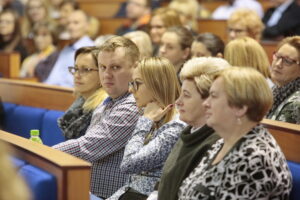 Spotkanie przedstawicieli Ministerstwa Cyfryzacji oraz Ministerstwa Spraw Wewnętrznych i Administracji z pracownikami świętokrzyskich samorządów odpowiedzialnymi za wydawanie e-dowodów osobistych / Marzena Mąkosa / Radio Kielce