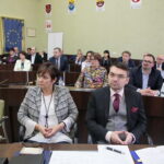 Sesja rady miasta. Na zdjęciu Danuta Papaj - pełnomocnik prezydenta Kielc i Marcin Różycki - zastępca prezydenta Kielc / Marzena Mąkosa / Radio Kielce