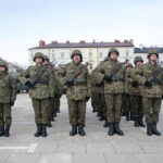 Przysięga wojskowa elewów szkolących się w Centrum Przygotowań do Misji Zagranicznych w Kielcach / Marzena Mąkosa / Radio Kielce