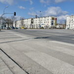 Piasek na chodnikach, ścieżkach rowerowych i ulicach / Marzena Mąkosa / Radio Kielce