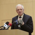 Konferencja dotycząca wsparcia dla przedsiębiorców z terenu świętokrzyskiego w ramach Funduszy Europejskich. Na zdjęciu: wicepremier Jarosław Gowin / Marzena Mąkosa / Radio Kielce