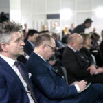 Oficjalne otwarcie I Kongresu Ekologii Powietrza w Targach Kielce. Krzysztof Słoń - senator PiS i Artur Gierada - poseł PO / Marzena Mąkosa / Radio Kielce