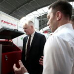 Oficjalne otwarcie I Kongresu Ekologii Powietrza w Targach Kielce. Na zdjęciu wicepremier Jarosław Gowin / Marzena Mąkosa / Radio Kielce