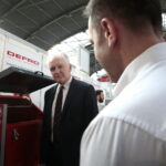 Oficjalne otwarcie I Kongresu Ekologii Powietrza w Targach Kielce. Na zdjęciu wicepremier Jarosław Gowin / Marzena Mąkosa / Radio Kielce