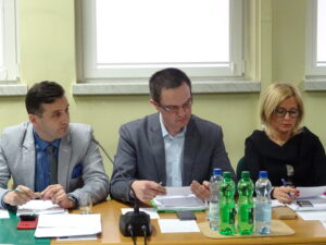 Radni klubu PiS, od lewej: Artur Głąb, Mateusz Czeremcha, Renata Duda / Emilia Sitarska / Radio Kielce