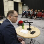 Studio Polityczne Radia Kielce. Na zdjęciu: Michał Braun, Platforma Obywatelska / Jarosław Kubalski / Radio Kielce