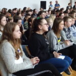 Szkoła Podstawowa w Sadowiu. Wizyta przedstawicieli Wszechnicy Sejmowej / Emilia Sitarska / Radio Kielce