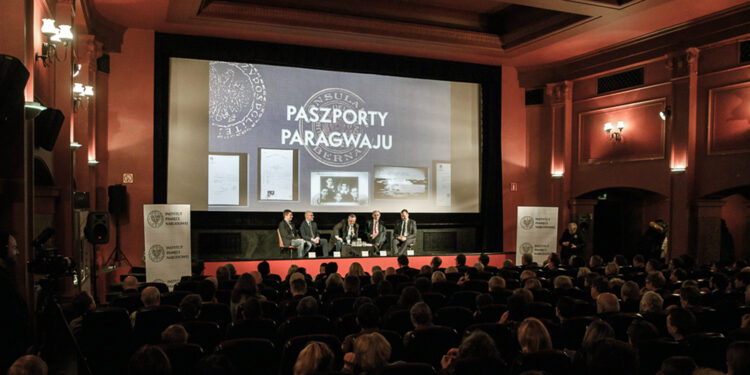 Premiera filmu „Paszporty Paragwaju” / Instytut Pamięci Narodowej