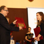 Sandomierz. Gala „Sandomierzanin Roku” na Zamku Królewskim. Na zdjęciu: Katarzyna Mokrzycka – „Nadzieja Sandomierza” / Grażyna Szlęzak-Wójcik / Radio Kielce