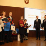 Sandomierz. Gala „Sandomierzanin Roku” na Zamku Królewskim / Grażyna Szlęzak-Wójcik / Radio Kielce