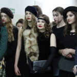 Wystawa archiwalnych zdjęć w SP 4 / Grażyna-Szlęzak-Wójcik / Radio Kielce