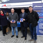 Małogoszcz. Akcja informacyjna dotycząca rządowych programów #Nowa Piątka / Ewa Pociejowska-Gawęda / Radio Kielce