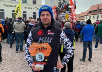 Inauguracja nowego sezonu mistrzostw świata w motocyklowych rajdach enduro. Rafał Bracik - KTM Novi / KTM Novi