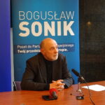 04.03.2019 Ostrowiec Świętokrzyski. Europoseł Bogusław Sonik otworzył swoje biuro poselskie / Emilia Sitarska / Radio Kielce