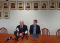 Na zdjęciu od lewej: Jerzy Jaskiernia, dziekan Wydziału Prawa, Administracji i Zarządzania UJK oraz Jacek Semaniak - rektor UJK / Daniel Lenart / Radio Kielce