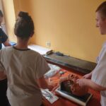 Szkolenie z zakresu udzielania pierwszej pomocy prowadzone w Wojewódzkim Szpitalu Zespolonym w Kielcach / Iwona Murawska / Radio Kielce