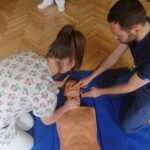 Szkolenie z zakresu udzielania pierwszej pomocy prowadzone w Wojewódzkim Szpitalu Zespolonym w Kielcach / Iwona Murawska / Radio Kielce