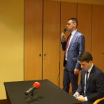 Spotkanie sympatyków Partii Korwin. Na zdjęciu od lewej: Dawid Lewicki, Sławomir Mentzen wiceprezesi partii KORWIN / Michał Kita / Radio Kielce