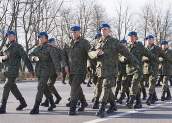 Przygotowania do pikniku pod hasłem „20 lat Polski w NATO” / Monika Miller / Radio Kielce