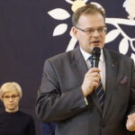 I Forum Oświatowe „Murawy Dobromierskie”. Minister Jan Józef Kasprzyk, szef Urzędu do Spraw Kombatantów i Osób Represjonowanych / Mateusz Kaczmarczyk / Radio Kielce