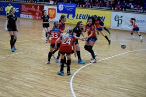 Kielce. Final Four juniorek w piłkę ręczną. Mecz Korona Handball – MTS Kwidzyn / Maciej Makuła / Radio Kielce