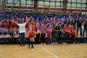 Kielce. Final Four juniorek w piłkę ręczną. Mecz Korona Handball – MTS Kwidzyn. MTS Kwidzyn / Maciej Makuła / Radio Kielce