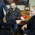 Wizyta Andrzeja Grabowskiego w kieleckim "Plastyku" / Kamil Król / Radio Kielce