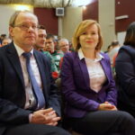 Prezentacja drużyn GKS Rudki. Od lewej: Andrzej Gąsior - wójt gminy Nowa Słupia i Anna Krupka - wiceminister sportu i turystyki / Kamil Król / Radio Kielce