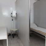 Uroczyste otwarcie gabinetu fizjoterapii w budynku Ośrodka Zdrowia w Chrobrzu / Marta Gajda / Radio Kielce