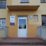 Uroczyste otwarcie gabinetu fizjoterapii w budynku Ośrodka Zdrowia w Chrobrzu / Marta Gajda / Radio Kielce