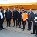 Symboliczne wbicie łopaty pod inwestycję nowego mostu łączącego województwo małopolskie ze świętokrzyskim. / Marta Gajda / Radio Kielce