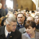 Z udziałem par prezydenckich Polski i Węgier w bazylice katedralnej w Kielcach odbyła się msza święta w intencji obu narodów. Na zdjęciu Bogdan Wenta – prezydent Kielc, Danuta Papaj – pełnomocnik prezydenta Kielc, Marek Kwitek - poseł PiS, Krzysztof Słoń - senator PiS / Jarosław Kubalski / Radio Kielce