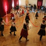 Pińczów. Warsztaty taneczne w ramach projektu WY_tańcz_TO / Marta Gajda / Radio Kielce