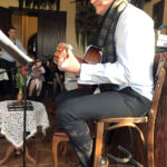 Przybysławice. Promocja książki „Trudne lata, dobre dni”. Na zdjęciu: Jarosław Paczkowski / Grażyna Szlęzak-Wójcik / Radio Kielce